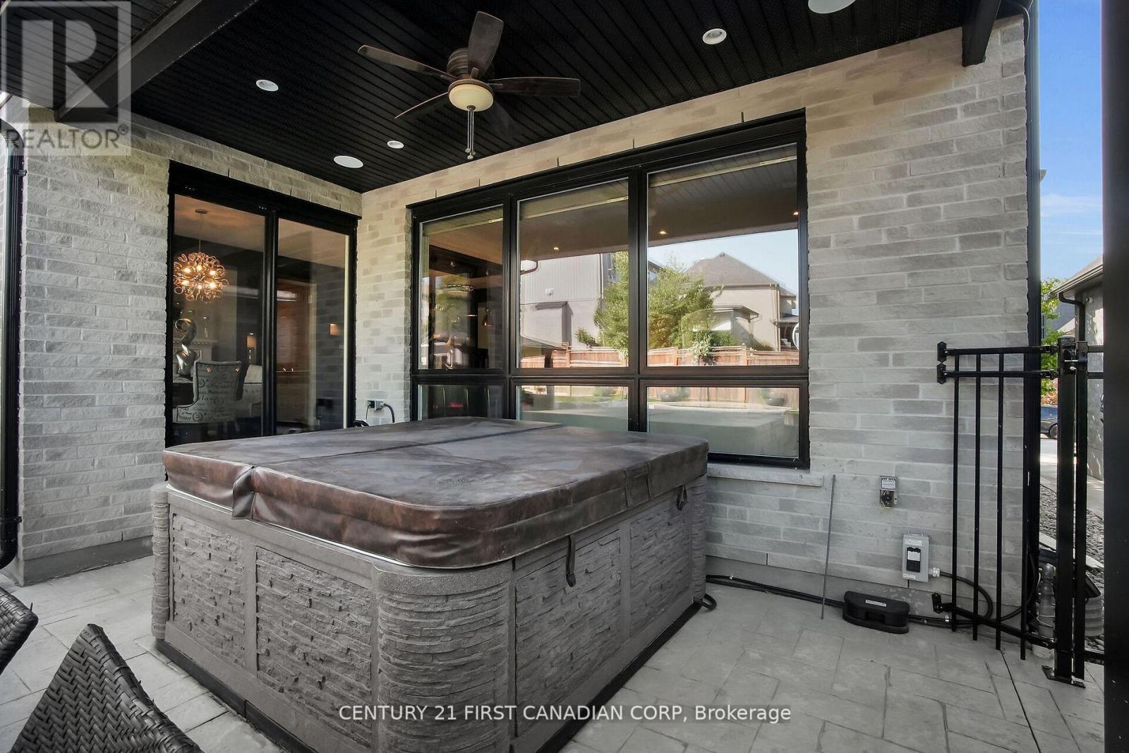 90 PEBBLECREEK WALK W - 16