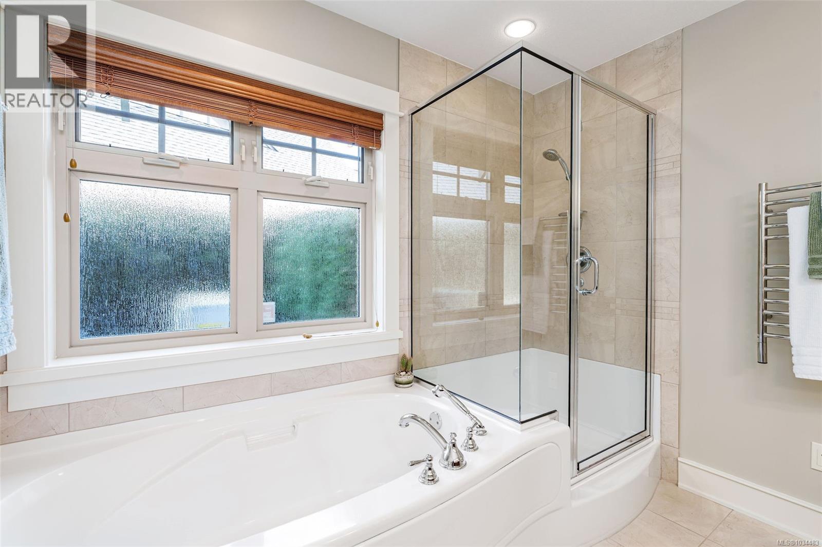 646 Eaglewood Crt - 36