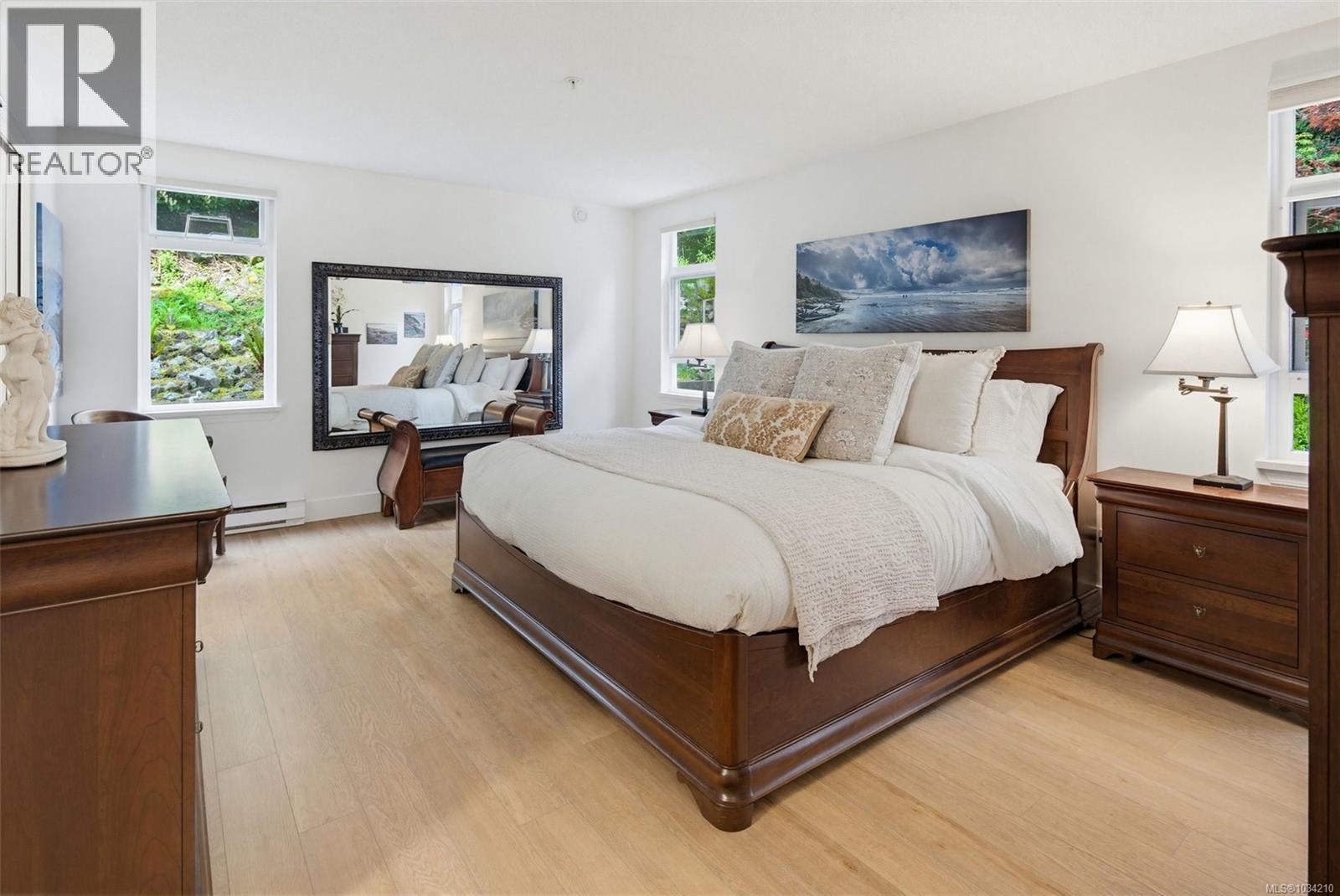 #209 5110 Cordova Bay Rd - 13