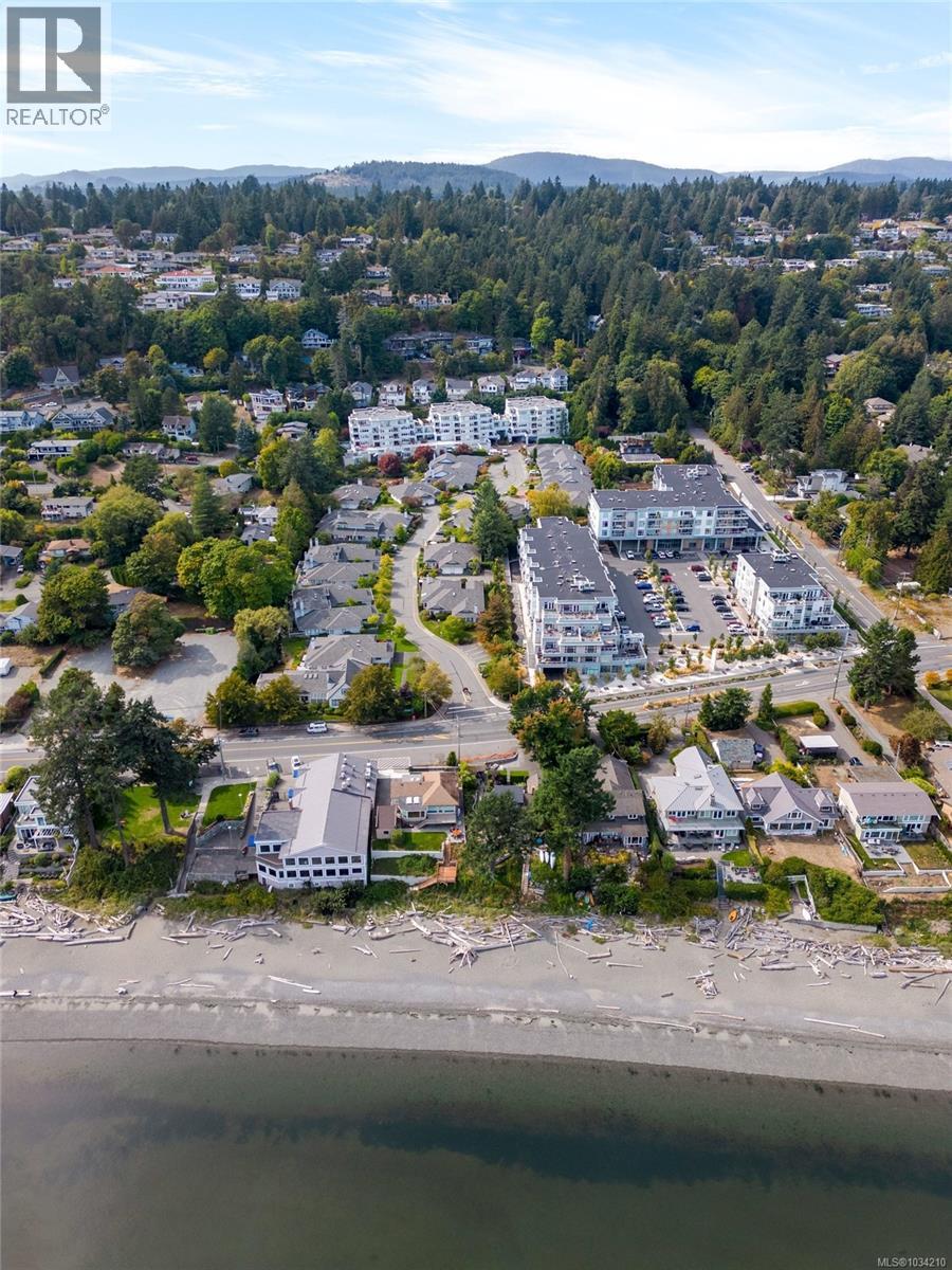 #209 5110 Cordova Bay Rd - 38