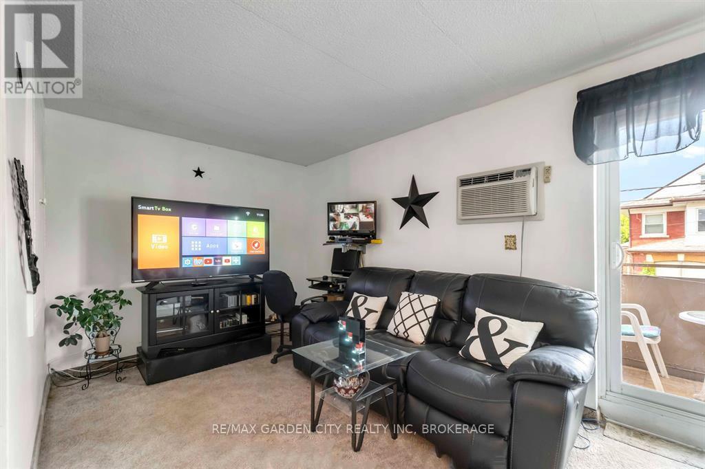 #202 4692 CRYSLER AVENUE - 10