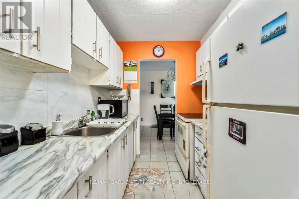 #202 4692 CRYSLER AVENUE - 12