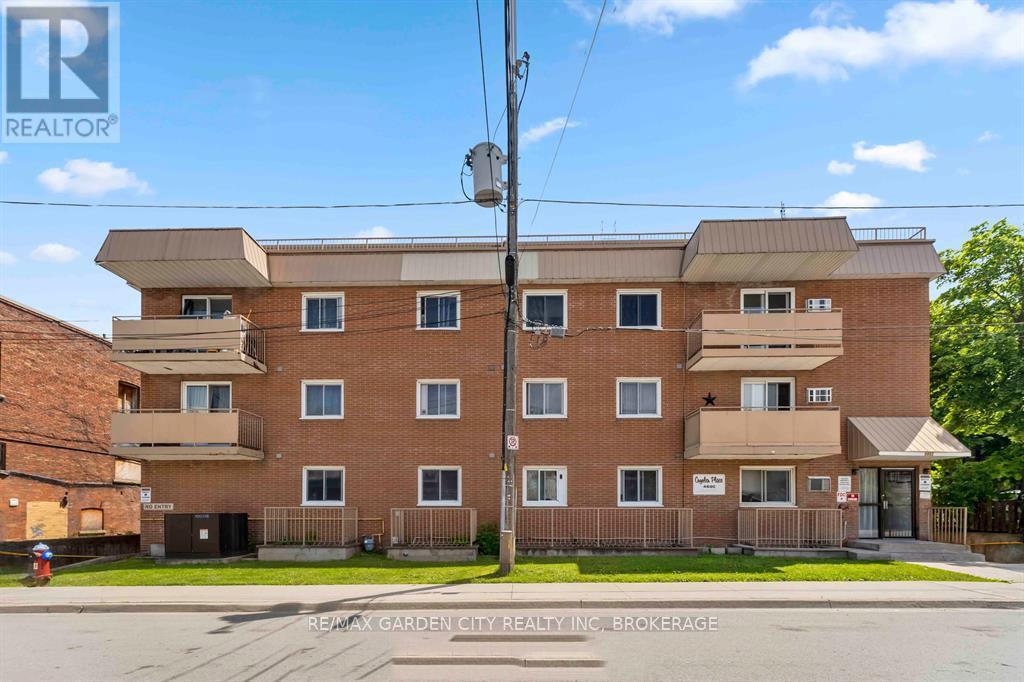 #202 4692 CRYSLER AVENUE - 2