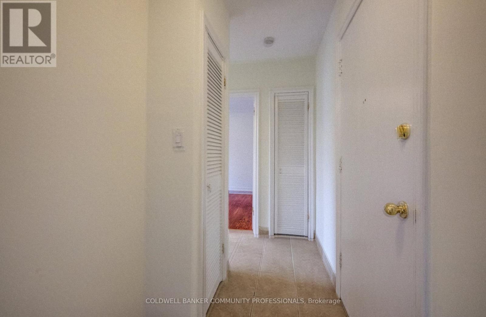 137 EMERALD STREET S - 12