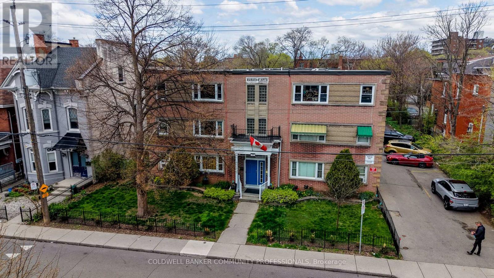 137 EMERALD STREET S - 22