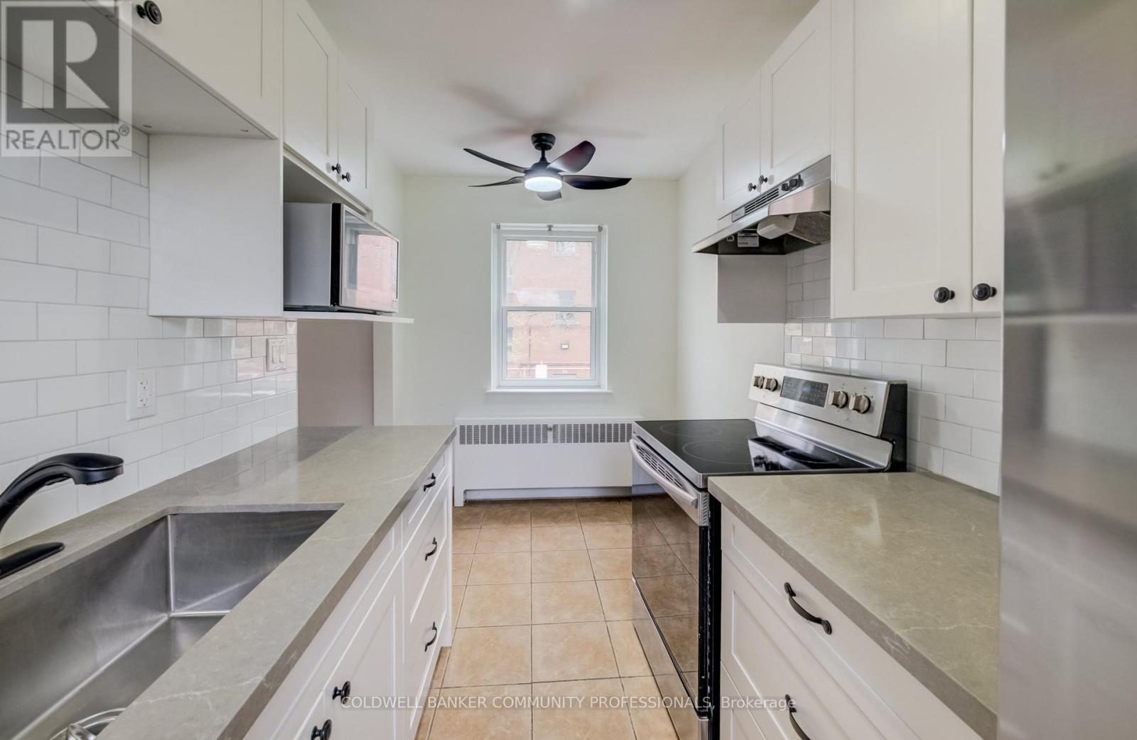 137 EMERALD STREET S - 5