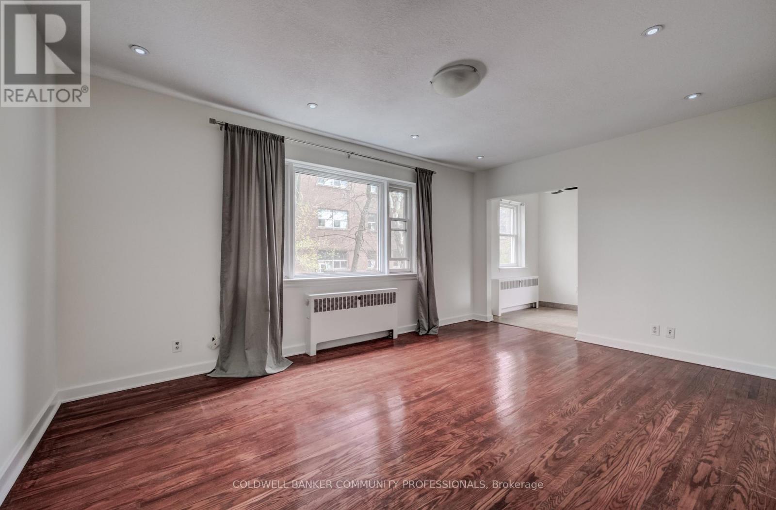 137 EMERALD STREET S - 6