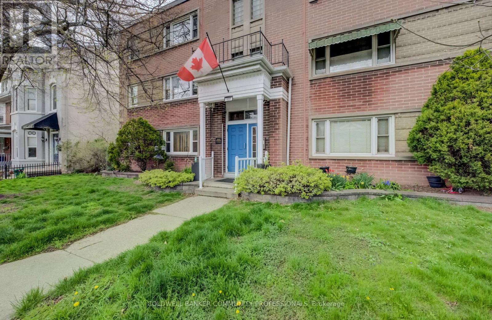137 EMERALD STREET S - 19