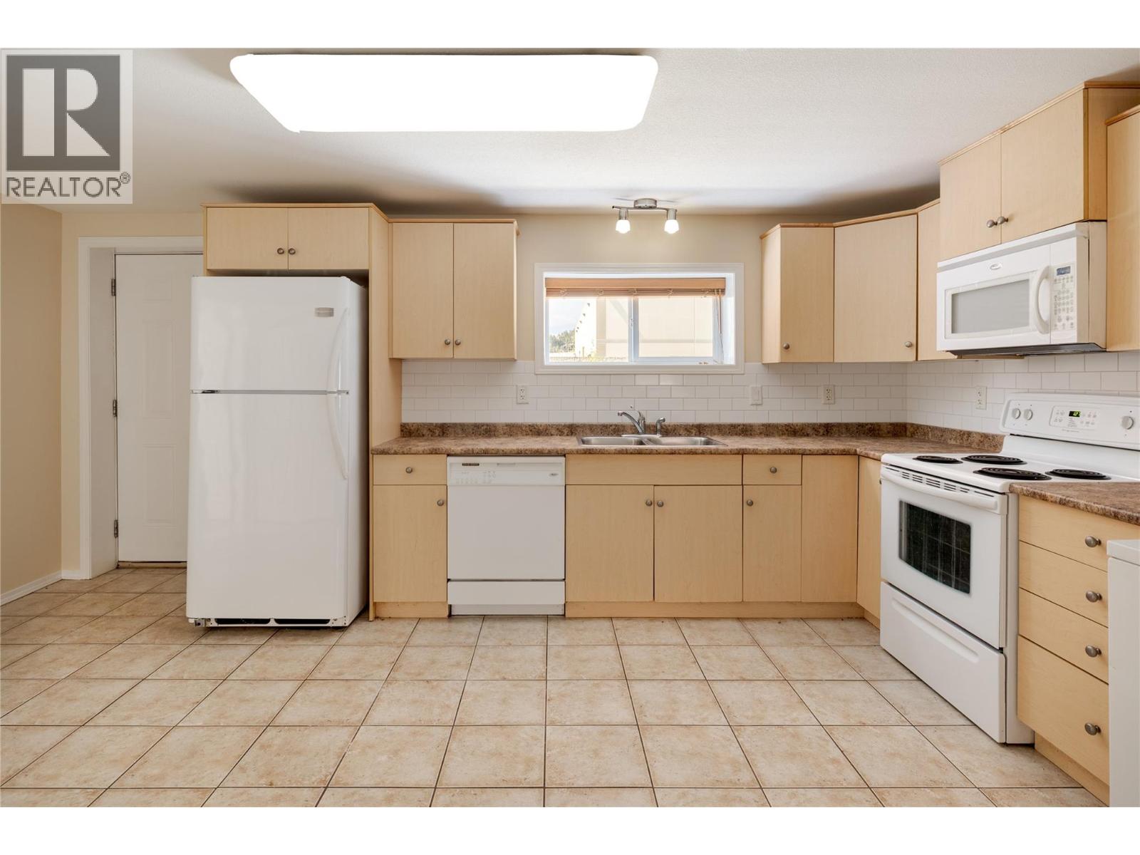 940 Mayfair Road, Kelowna