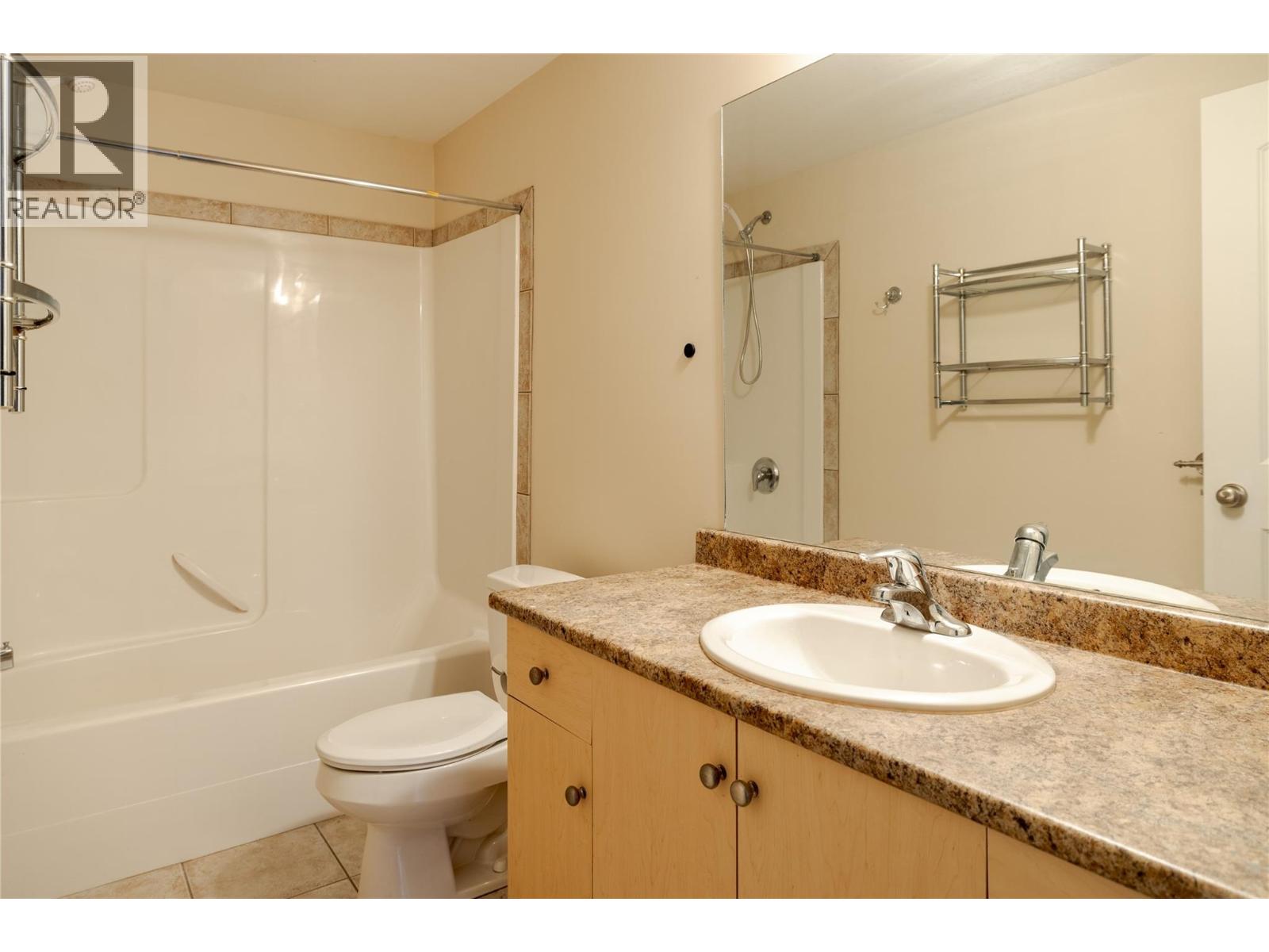 940 Mayfair Road, Kelowna