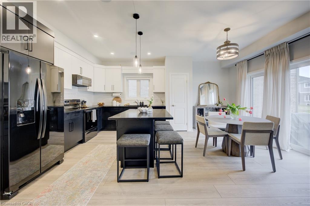 36 ALICIA Crescent - Image 3