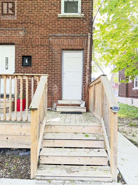 1043 BRUCE AVENUE Unit# LOWER, Windsor, Ontario, N8A4Y1 — Photo 3