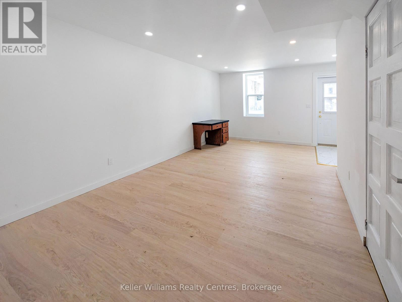 163 GARAFRAXA STREET - 5