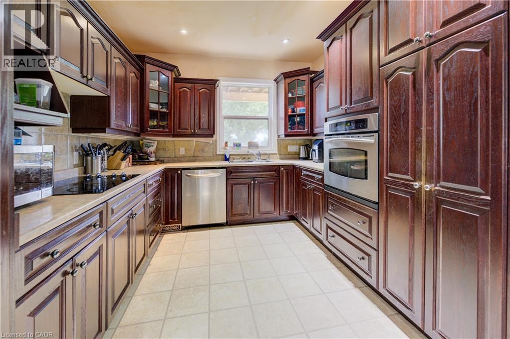 7 ROBINSON Street S, Grimsby, Ontario, L3M3C5 — Photo 14