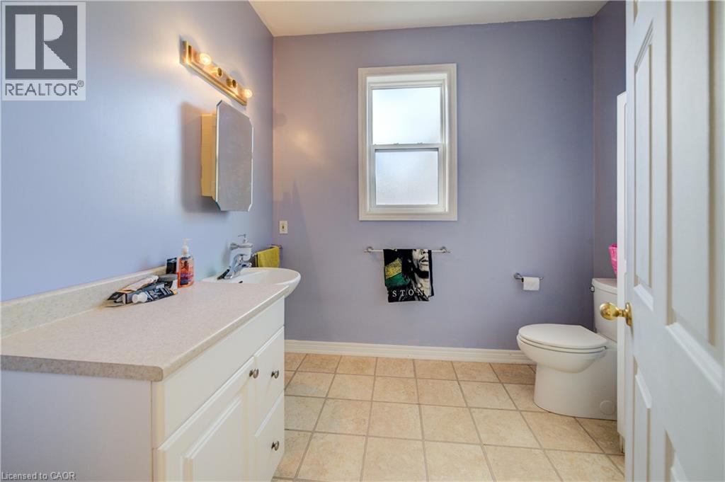 7 ROBINSON Street S, Grimsby, Ontario, L3M3C5 — Photo 22