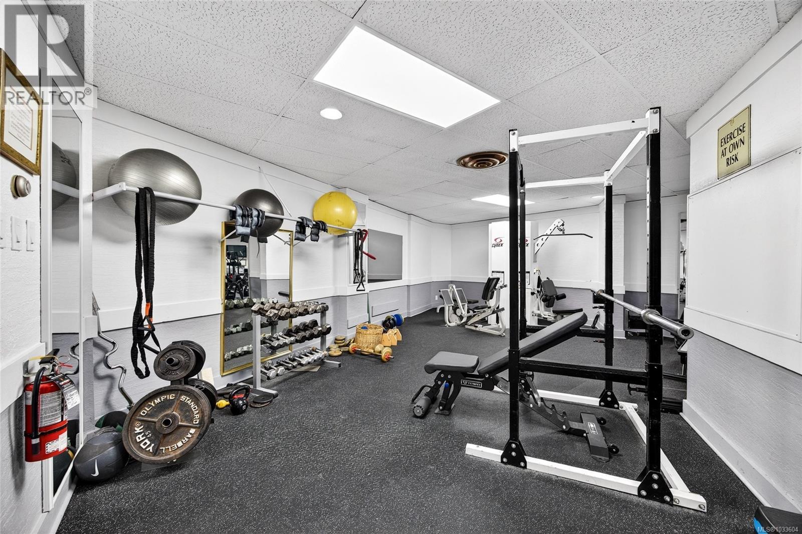#504 225 Belleville St - 58