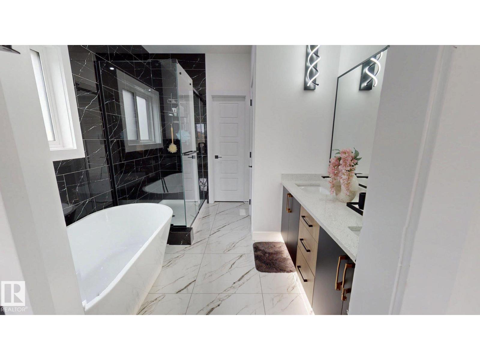 6227 19 ST NE - 17