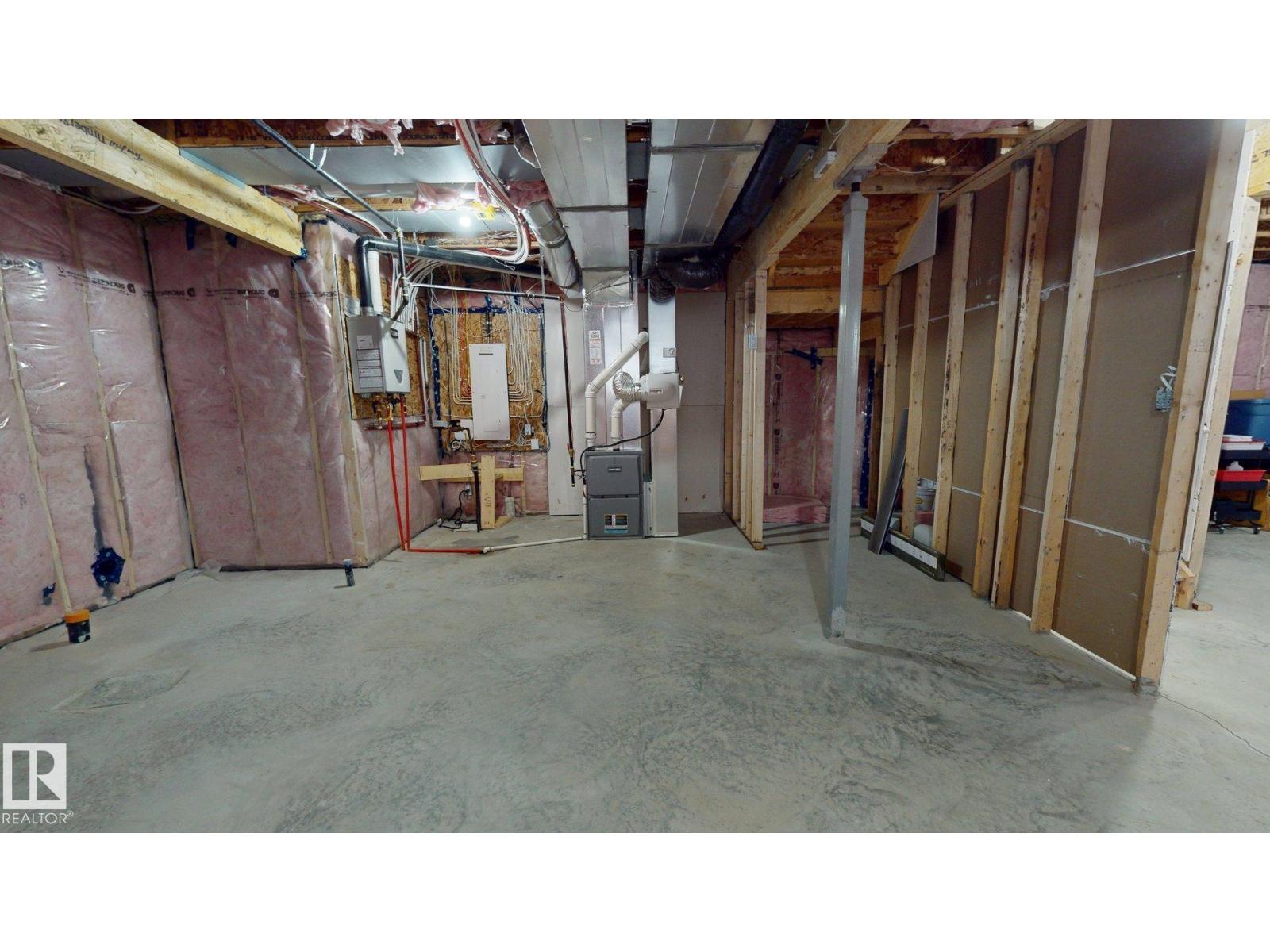 6227 19 ST NE - 24