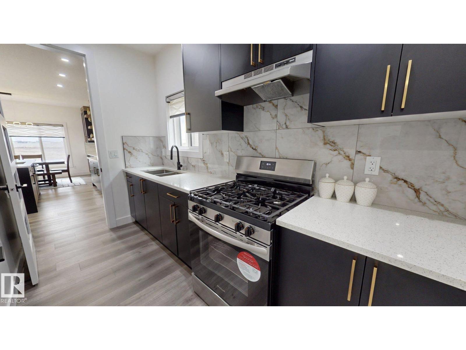 6227 19 ST NE - 7