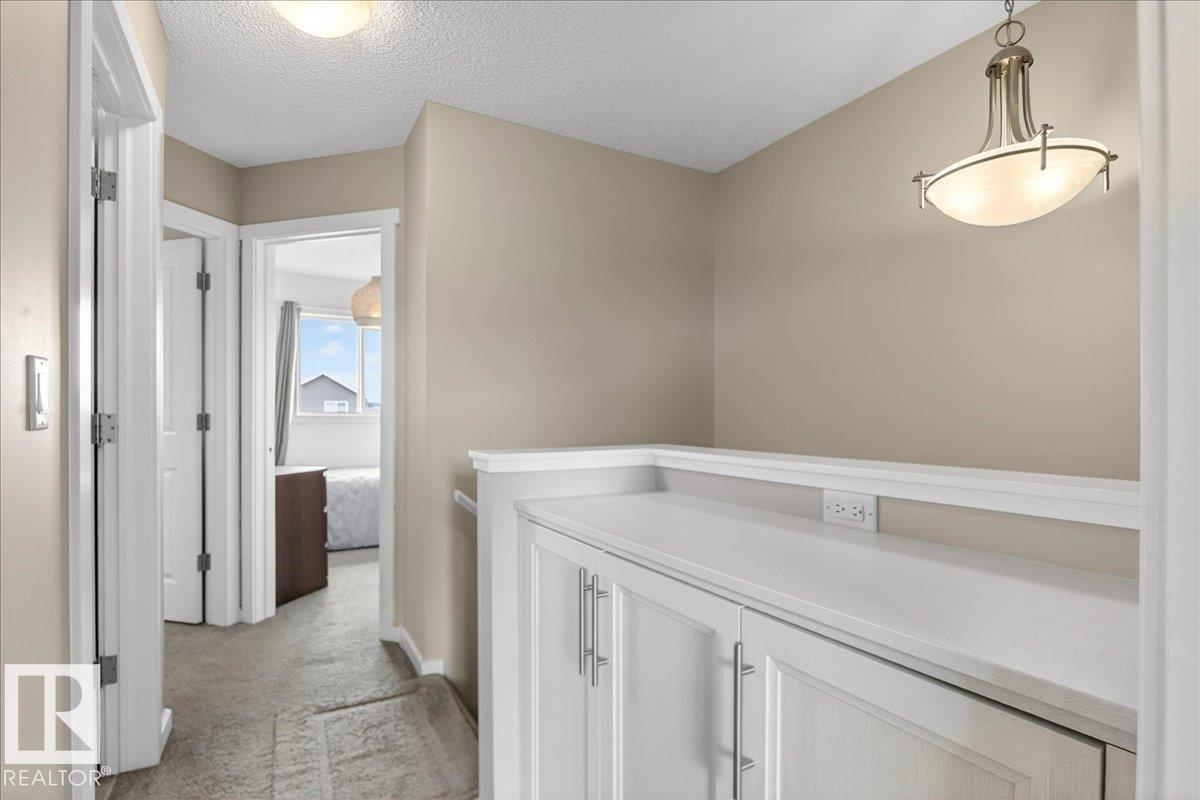 2282 GLENRIDDING BV SW, Edmonton