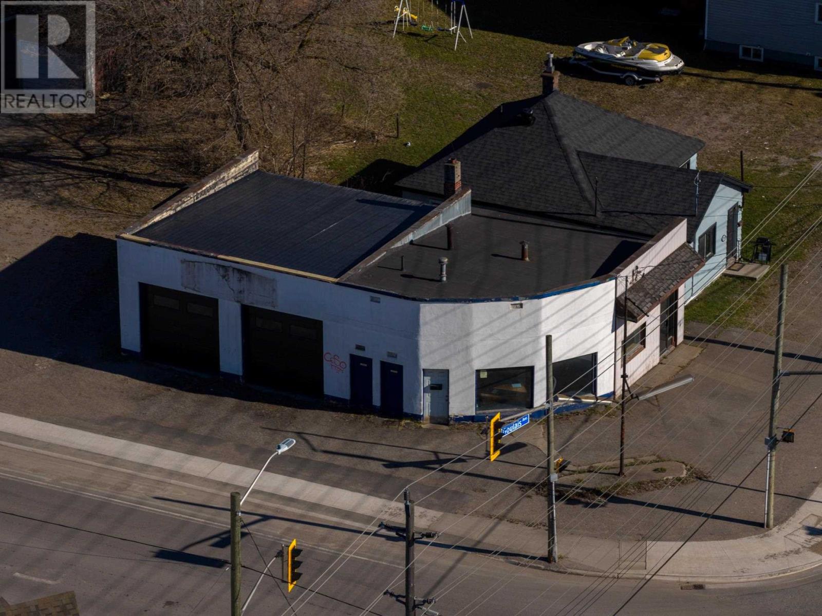 258 Goulais AVE, Sault Ste. Marie, Ontario, P6C4Z9 — Photo 3