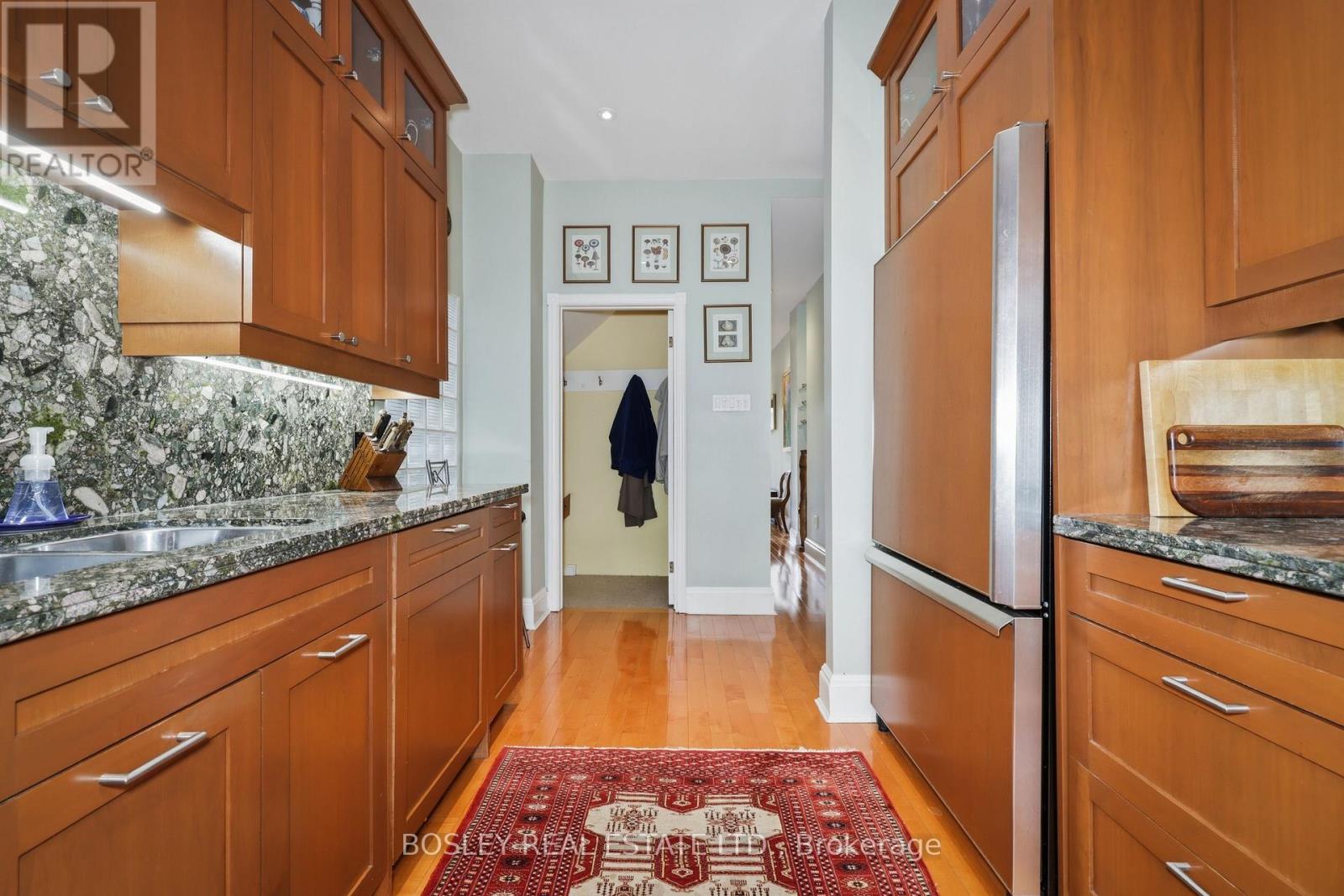 438 WELLESLEY STREET E - 19