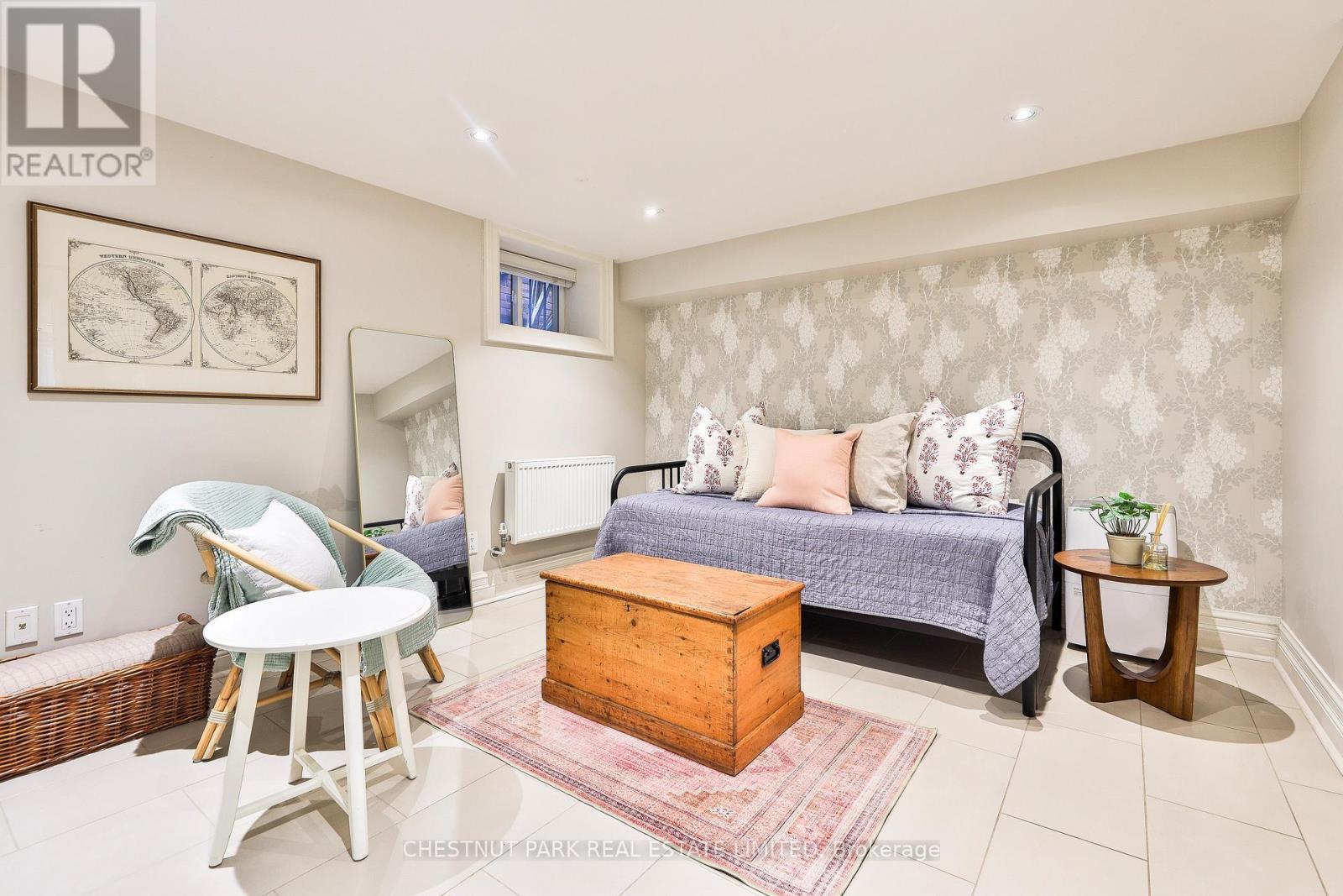 17 ELM AVENUE - 43