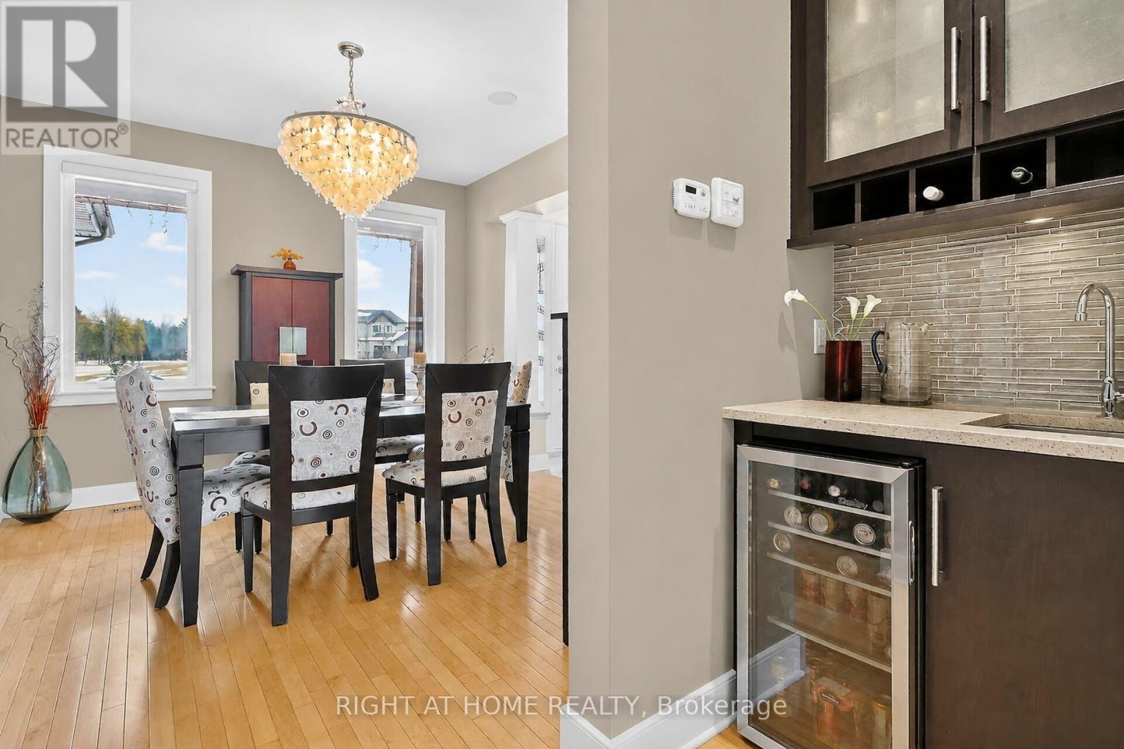 105 RAVENVIEW WAY - 6