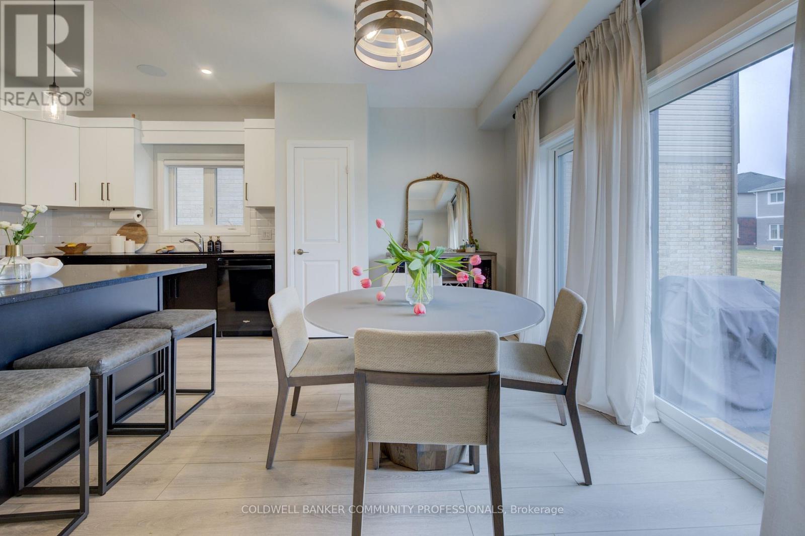 36 ALICIA CRESCENT - 16