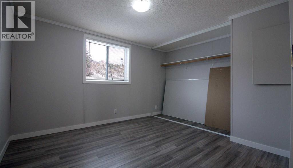 33, 6101 20th Avenue - 7