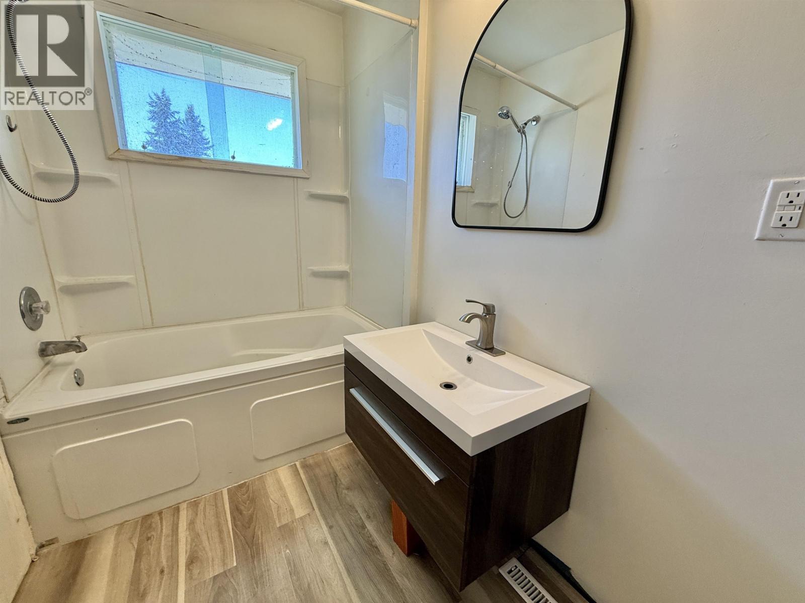 284 SCOTT ROAD, Quesnel