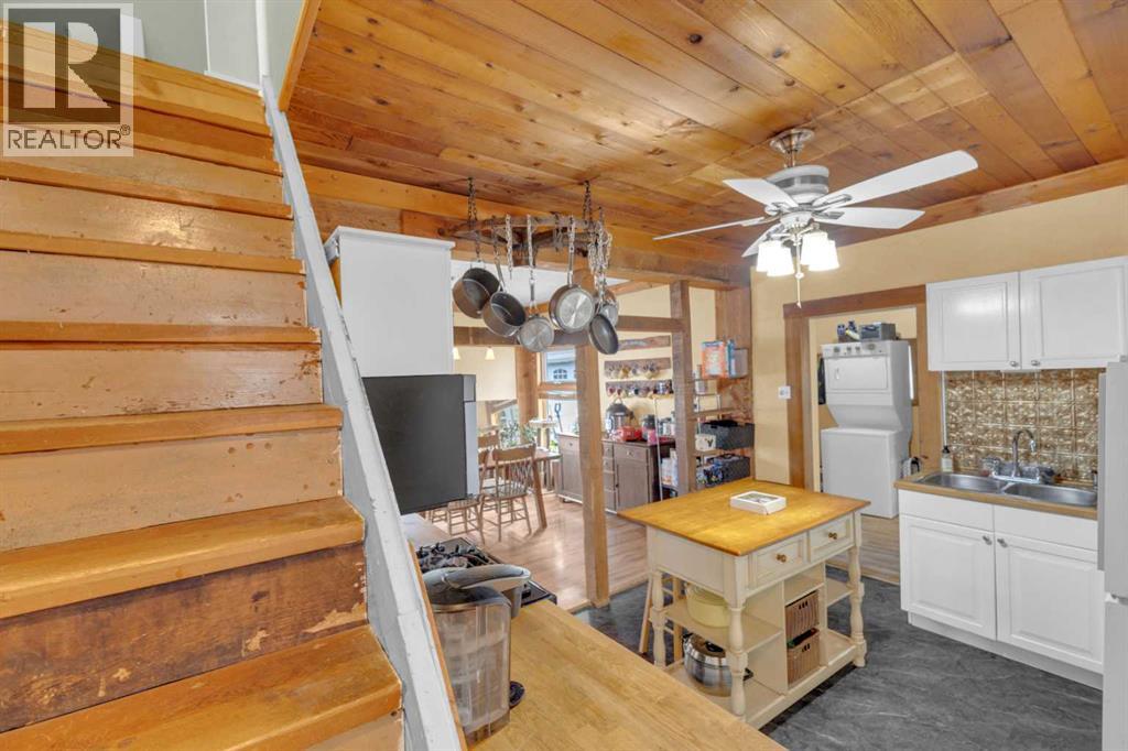 5236 50 Street, Lacombe