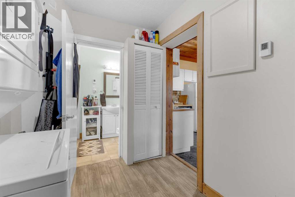 5236 50 Street, Lacombe