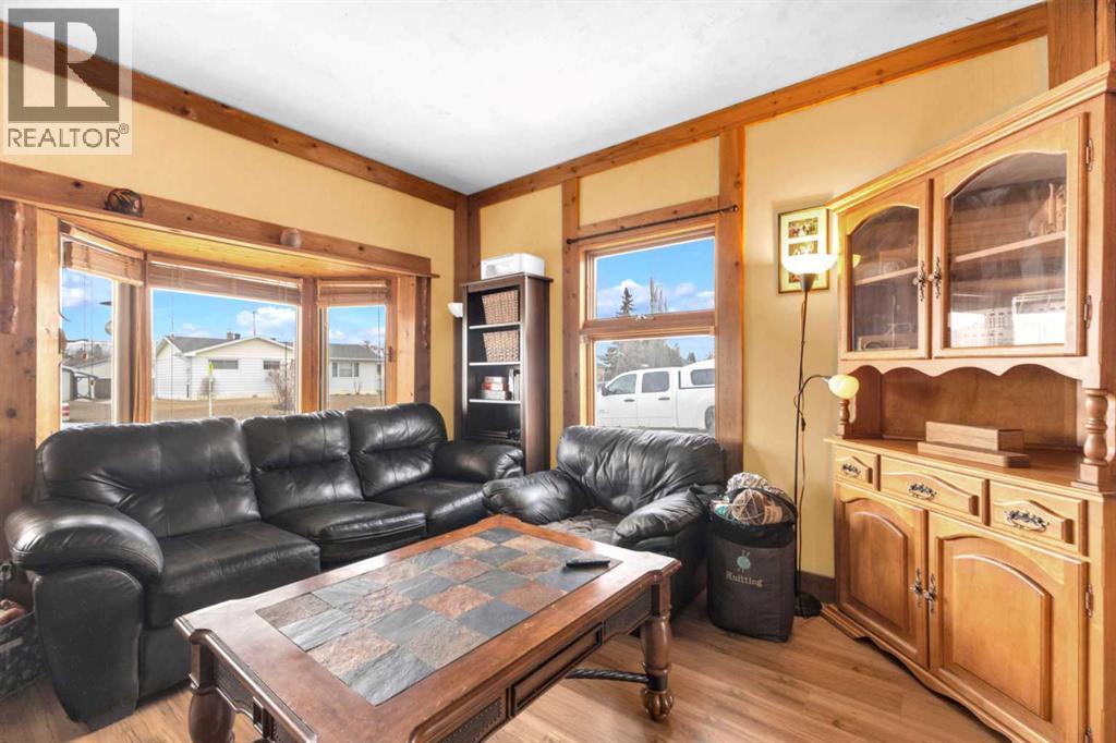 5236 50 Street, Lacombe