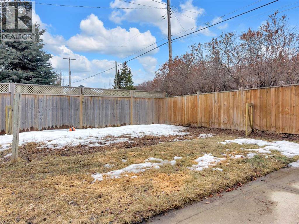 5236 50 Street, Lacombe