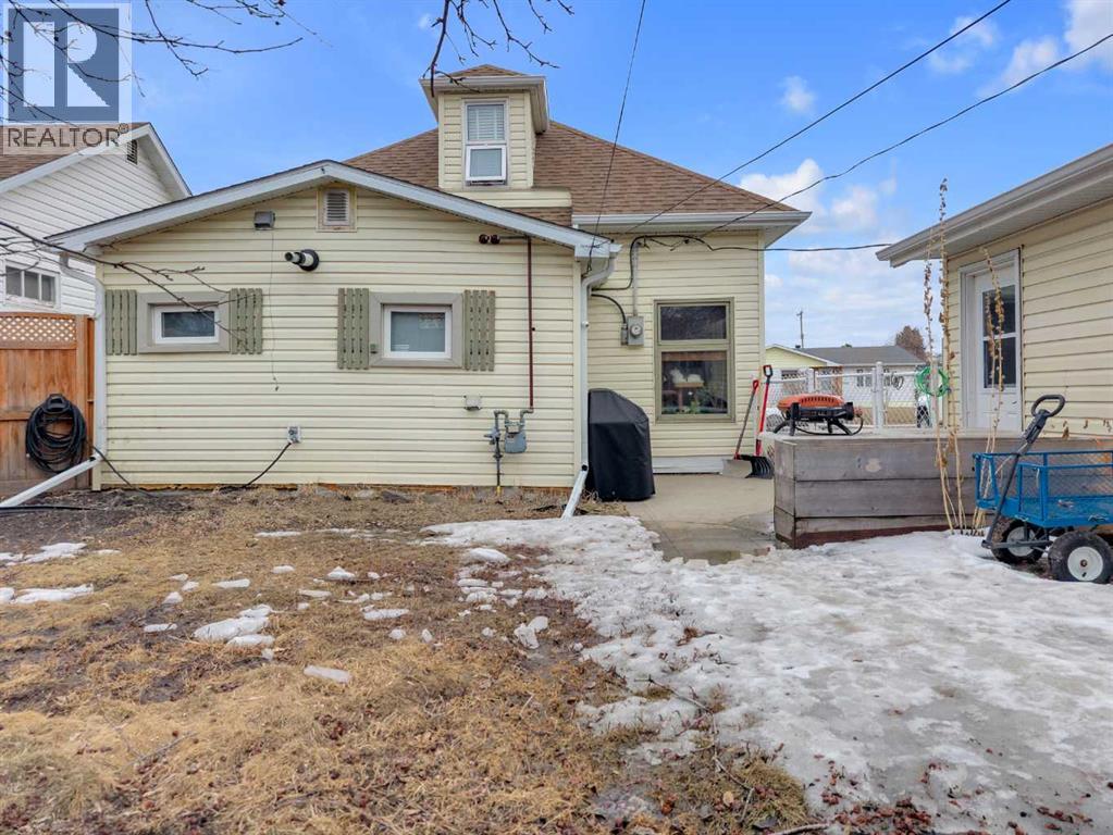 5236 50 Street, Lacombe