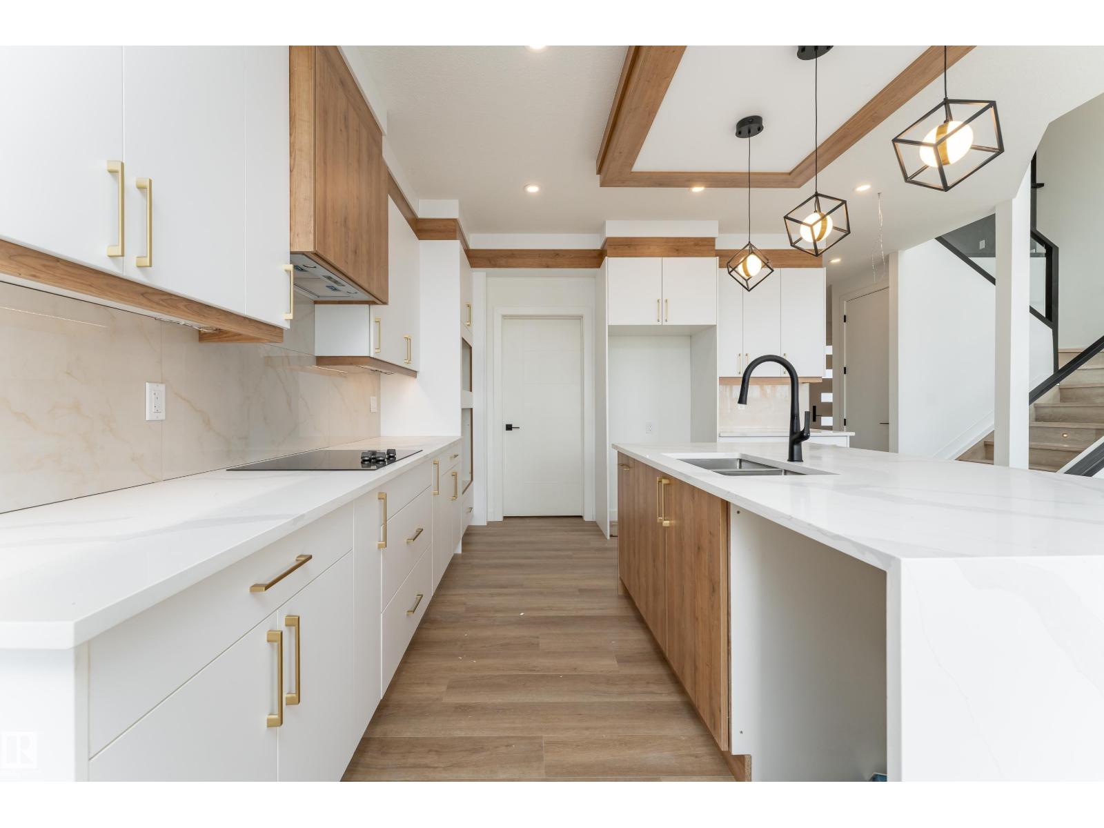 3833 52 ST - 5