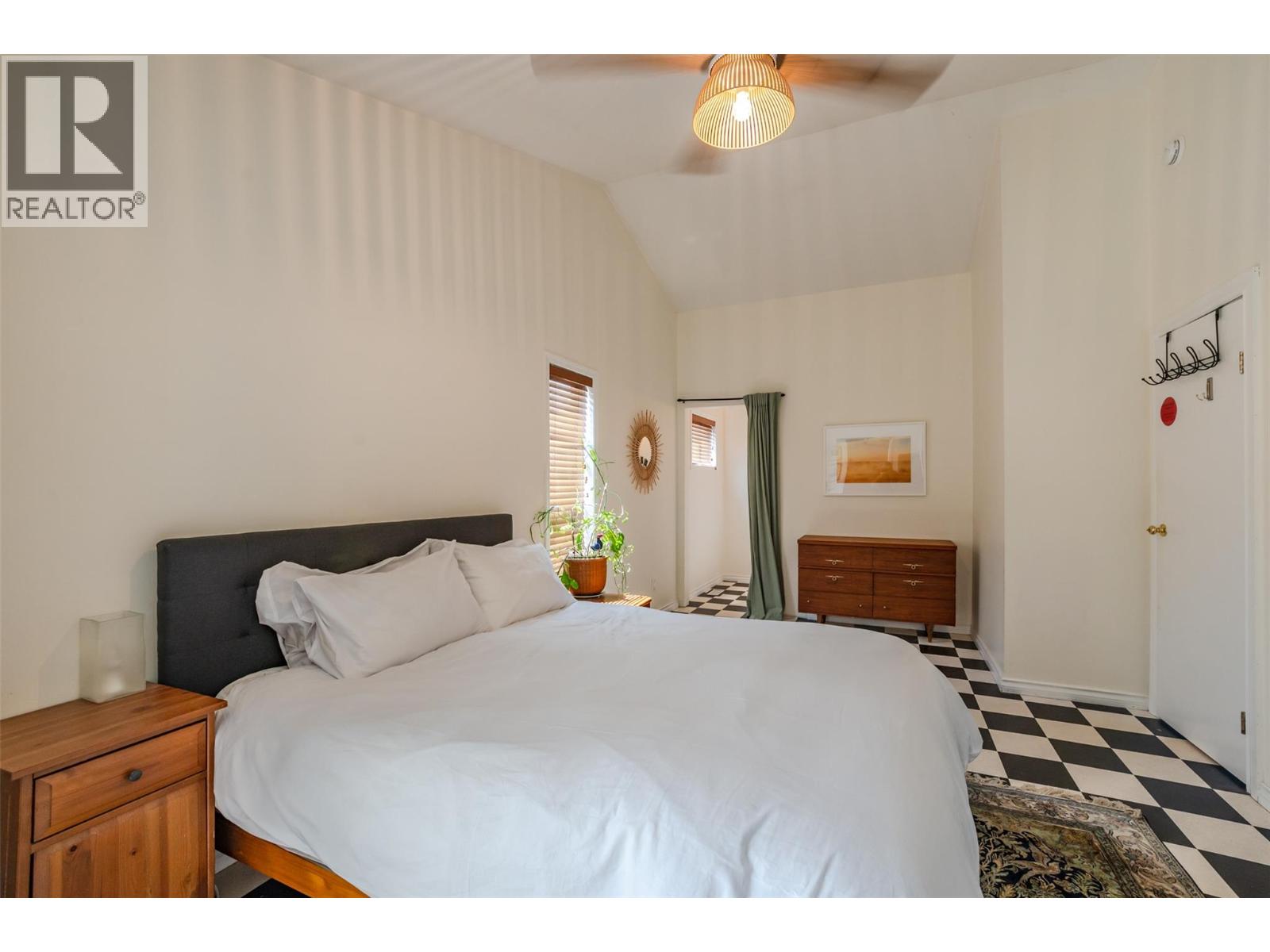 1045 Manitoba Street, Penticton