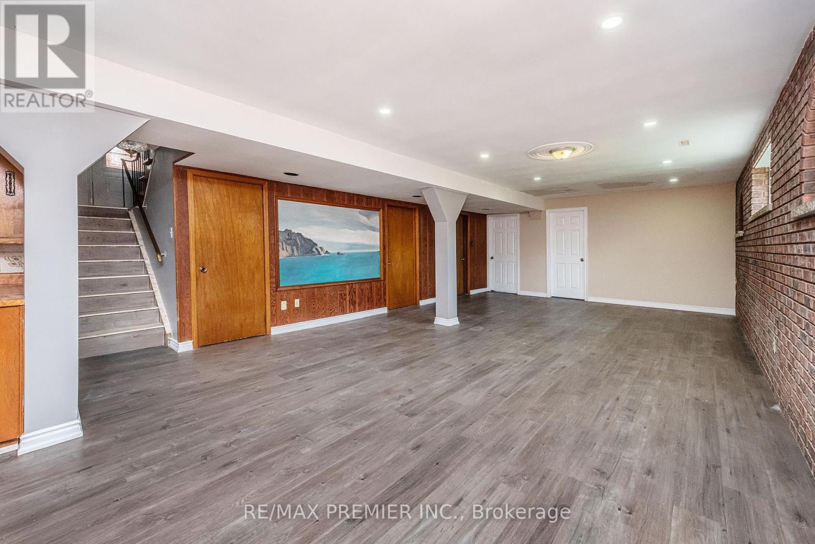 43 JULES AVENUE - 17