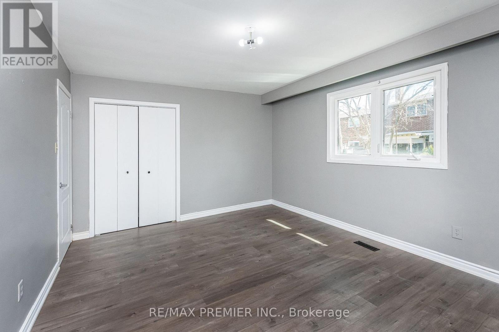 43 JULES AVENUE - 14