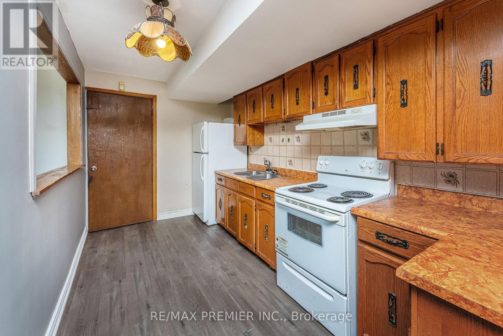 43 JULES AVENUE - 18