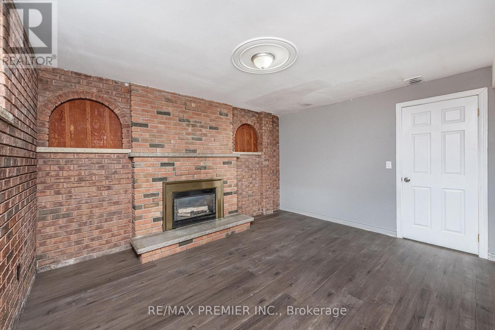 43 JULES AVENUE - 20