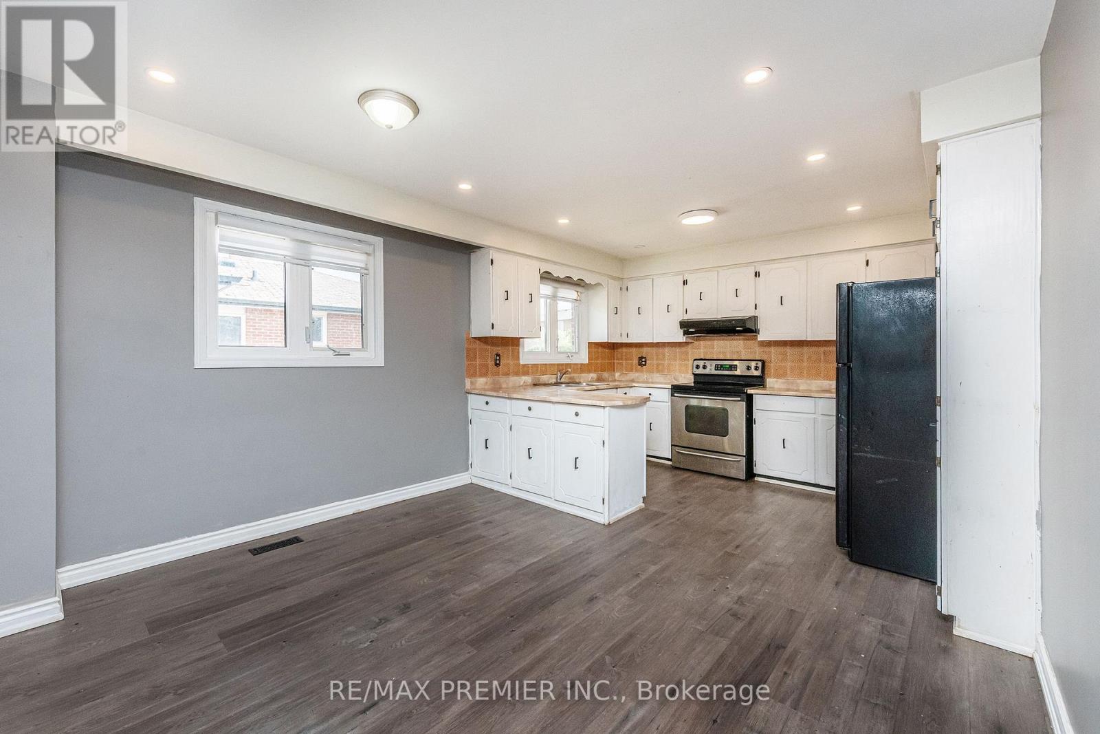 43 JULES AVENUE - 6