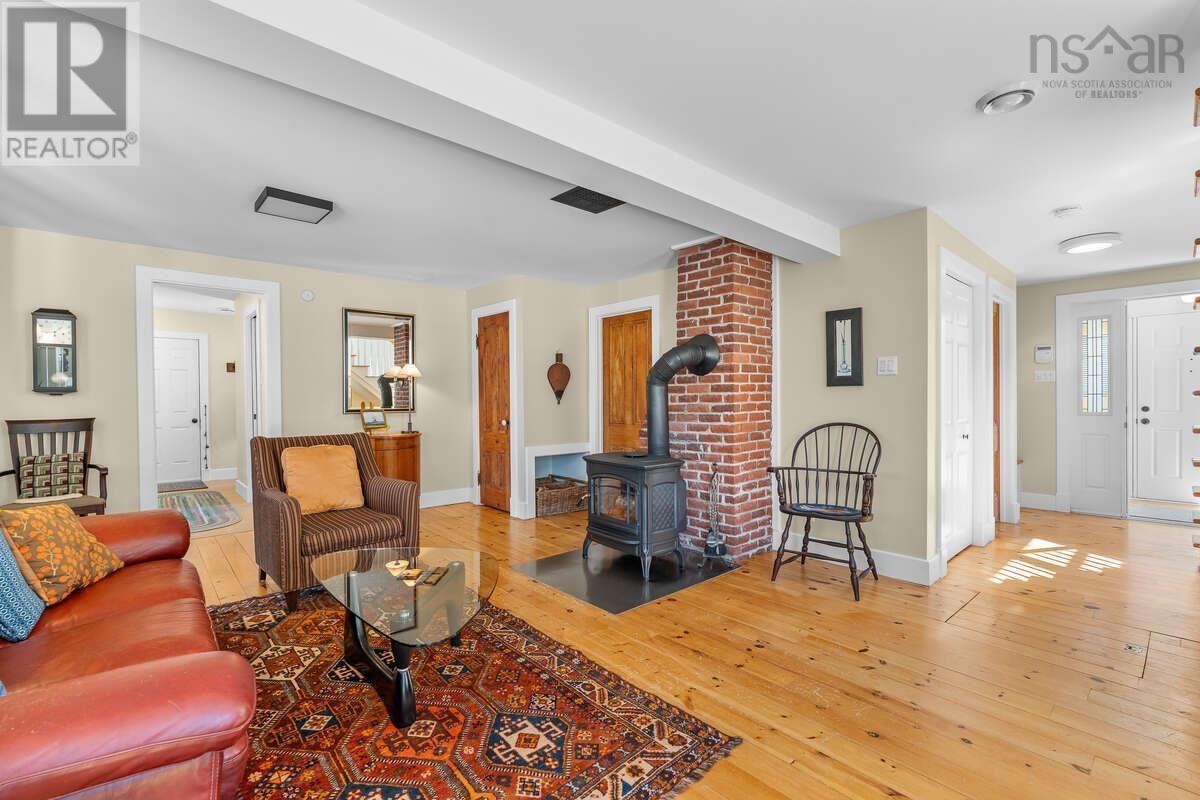Property 8 of 50 of 215 Conrads Road