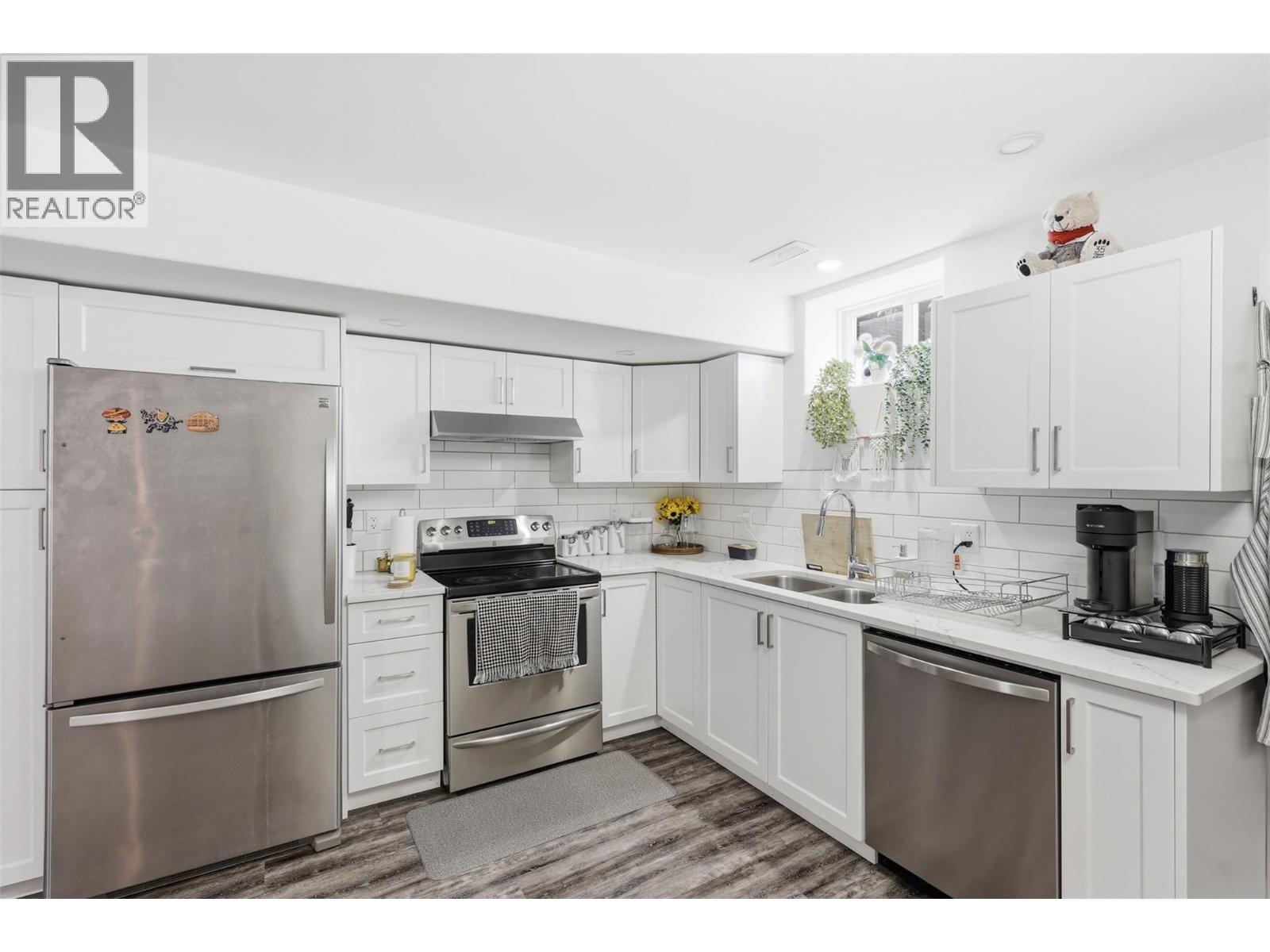 827 BRAMBLE Place - 36