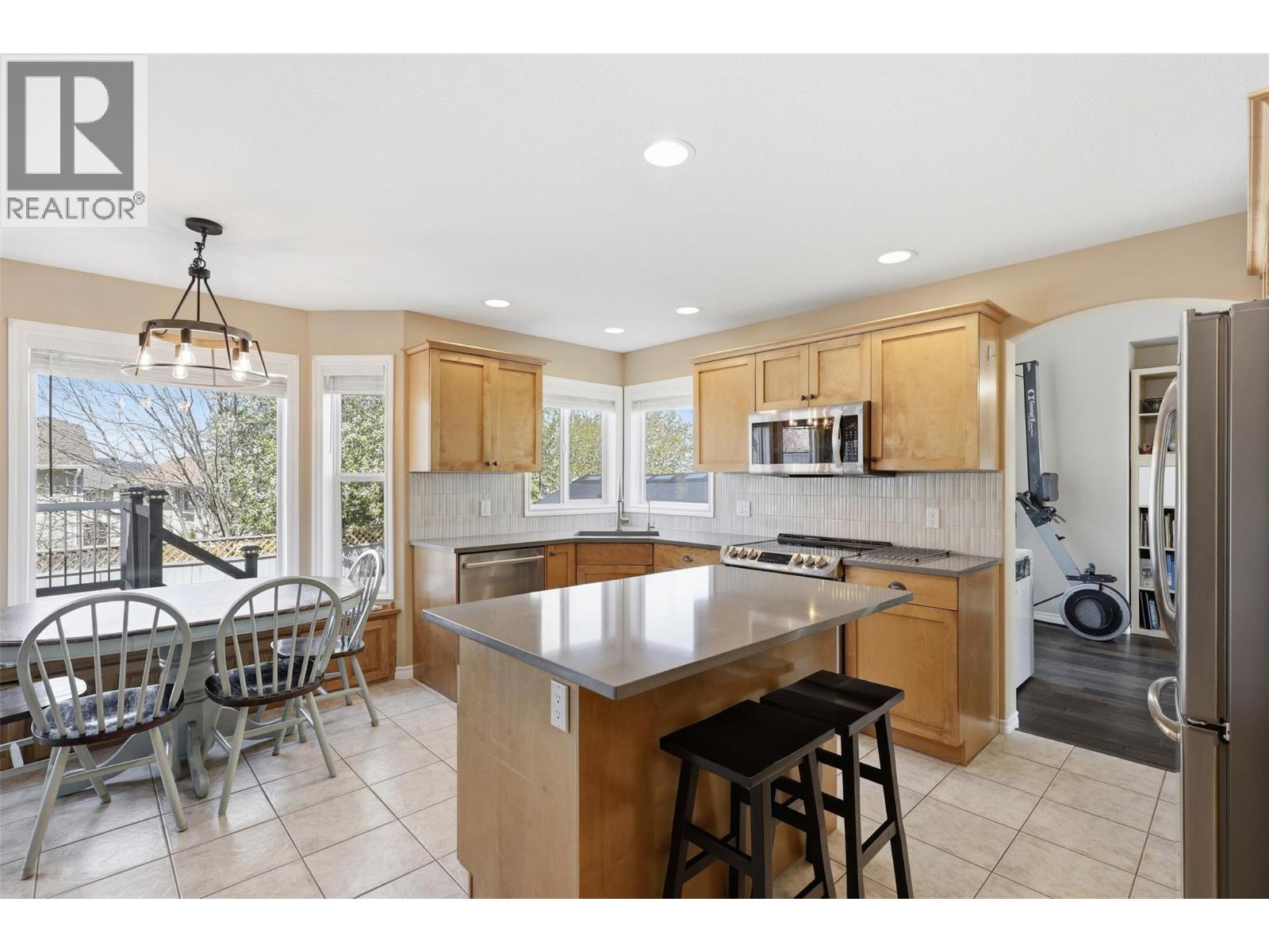 827 BRAMBLE Place - 6