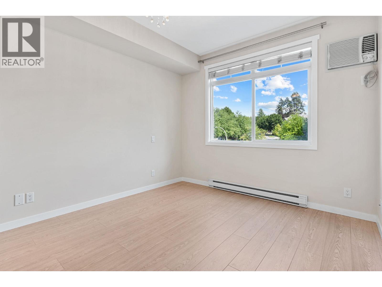 1350 Ridgeway Drive Unit# 202, Kelowna