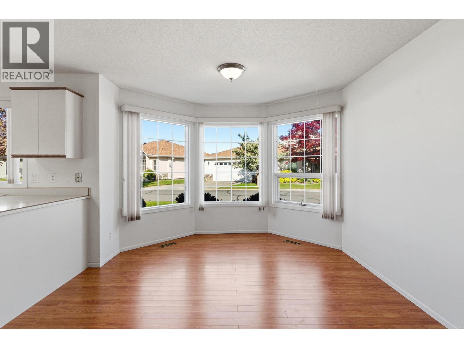 #36 1201 Cameron Avenue - 14