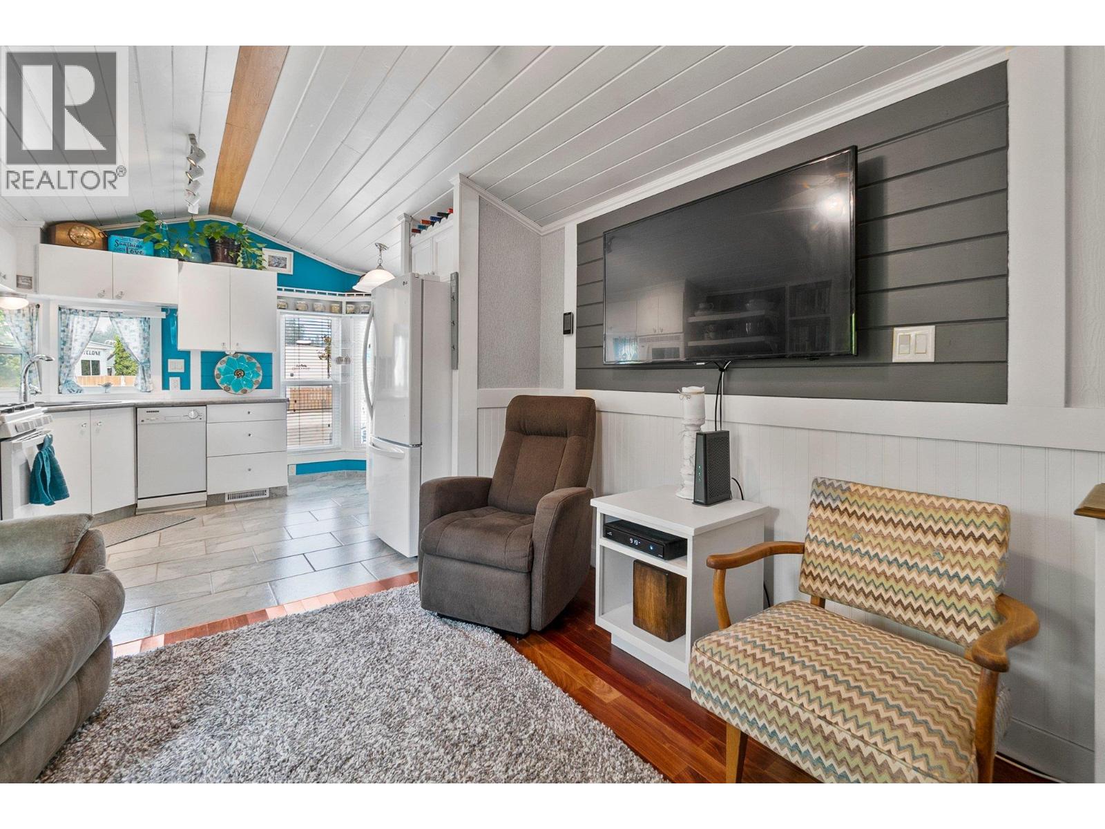 6 1383 Silver Sands Road, Sicamous
