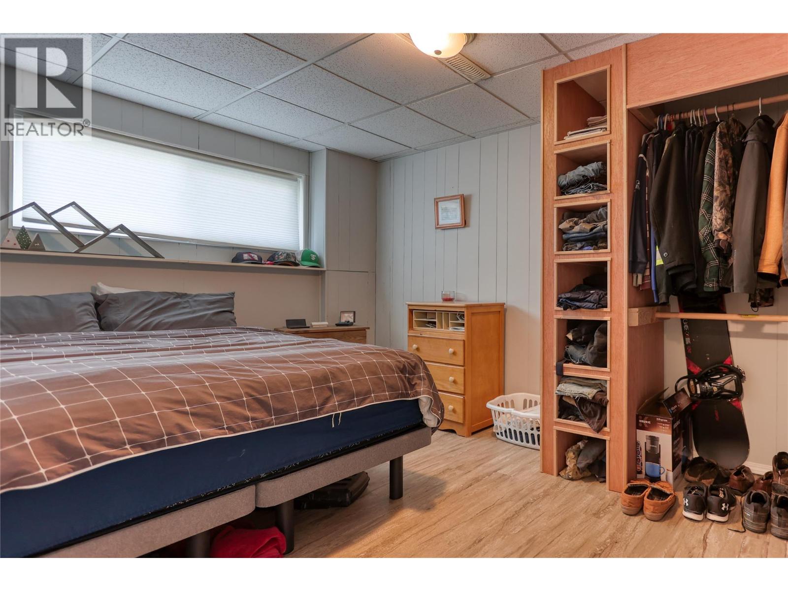 729 Lynnwood Crescent - 23